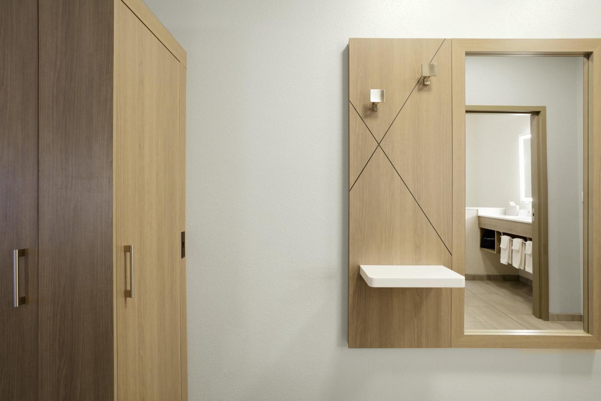 Holiday Inn Express & Suites Mazatlan By Ihg 外观 照片